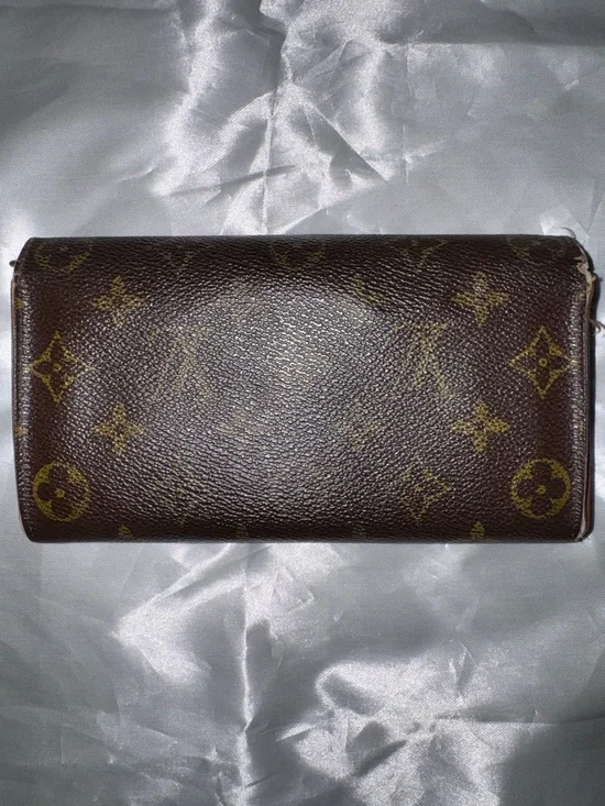 Pre-owned Louis Vuitton Monogram Sarah Wallet - Picture 2 of 8